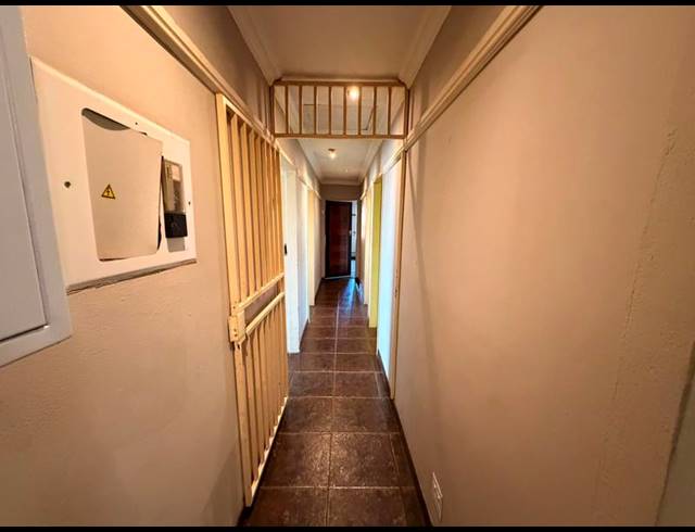 5 BEDROOM HOUSE FOR SALE IN GOLF PARK